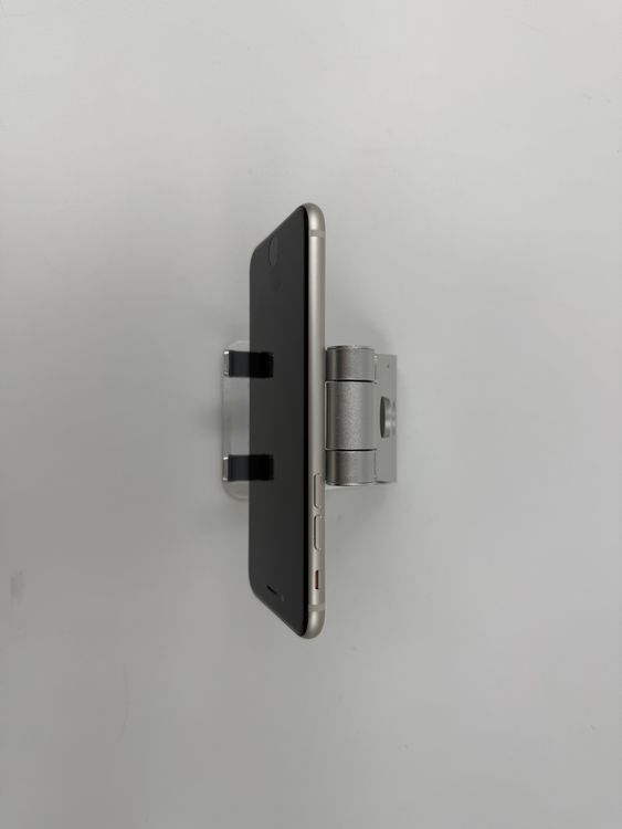 iPhone SE ��3����64GB�Хåƥ꡼84%�����ֹ�M-2345