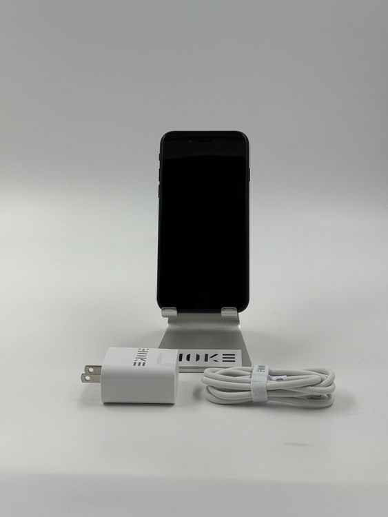 iPhone SE��3��128GB�Хåƥ꡼97%�����ֹ�M-2060