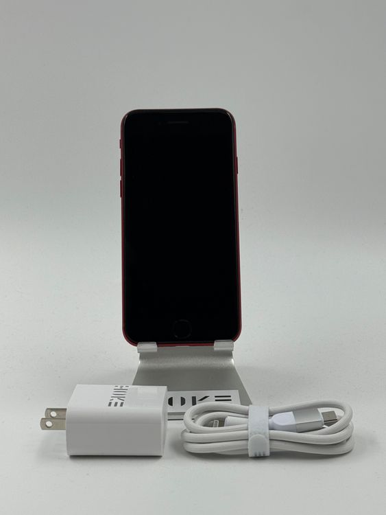 �ڽ����Хåƥ꡼�򴹺ѡ� iPhone SE��3��128GB�Хåƥ꡼100%�����ֹ�M-7523