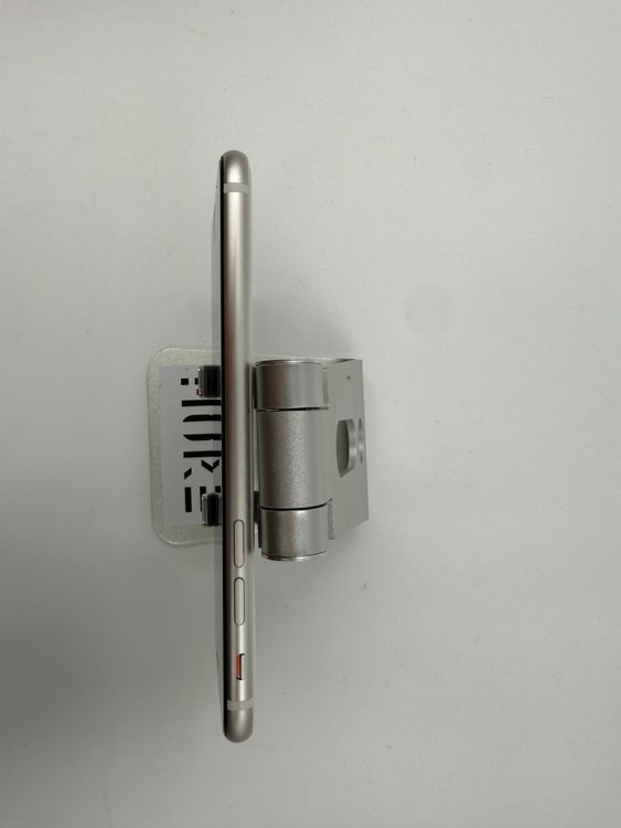 iPhone SE ��3����128GB�Хåƥ꡼100% �����ֹ�M- 5015