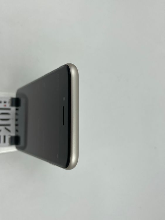 �ڽ����Хåƥ꡼�򴹺ѡ�iPhone SE ��3����256GB�Хåƥ꡼100%�����ֹ�M-1006
