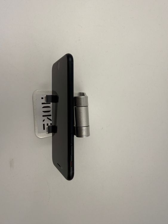 �ڽ����Хåƥ꡼�򴹺ѡ�iPhone SE��3����128GB�Хåƥ꡼100%�����ֹ�M-6393