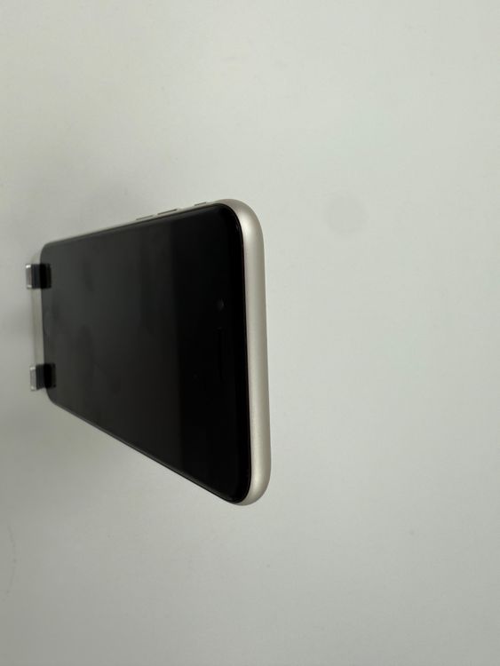 iPhone SE ��3����64GB�Хåƥ꡼82%�����ֹ�M-1234