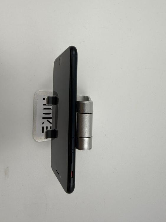 �ڽ����Хåƥ꡼�򴹺ѡ�iPhone SE��3����128GB�Хåƥ꡼100%�����ֹ�M-0025