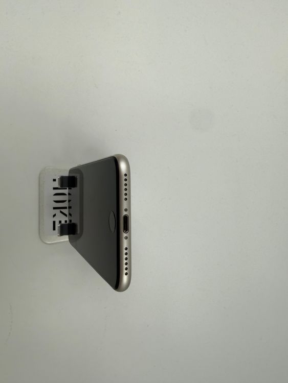 iPhone SE��3��128GB�Хåƥ꡼100%�����ֹ�M-6291