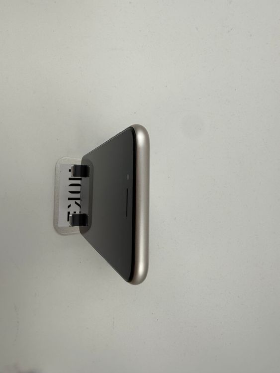 �ڽ����Хåƥ꡼�򴹺ѡ� iPhone SE��3��128GB�Хåƥ꡼100%�����ֹ�M-1944