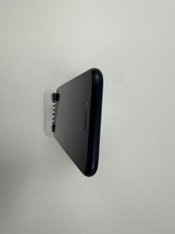 iPhone SE��3��128GB�Хåƥ꡼97%�����ֹ�M-2060