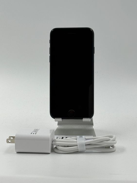 �ڽ����Хåƥ꡼�򴹺ѡ� iPhone SE��3��64GB�Хåƥ꡼100%�����ֹ�M-1947