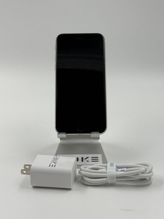 iPhone SE ��3����128GB�Хåƥ꡼100% �����ֹ�M-7295