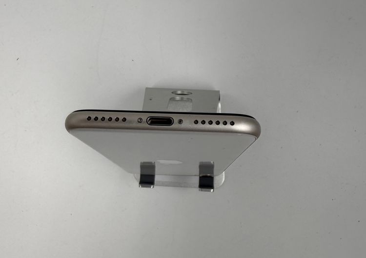 �ڽ����Хåƥ꡼�򴹺ѡ�iPhone SE ��3����64GB�Хåƥ꡼100% �����ֹ�M-5291
