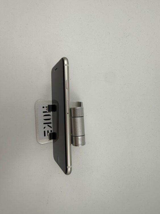 iPhone SE��3��128GB�Хåƥ꡼100%�����ֹ�M-4234