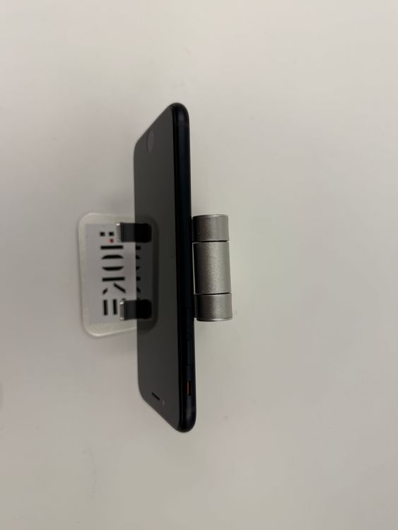 �ڽ����Хåƥ꡼�򴹺ѡ�iPhone SE��3����64GB�Хåƥ꡼100%�����ֹ�M-6381