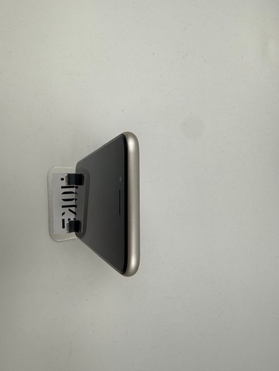 iPhone SE��3��256GB�Хåƥ꡼100%�����ֹ�M-4232