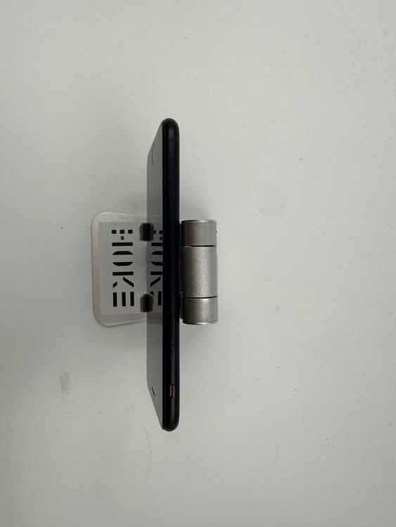 �ڽ����Хåƥ꡼�򴹺ѡ� iPhone SE��3��128GB�Хåƥ꡼100%�����ֹ�M-1946