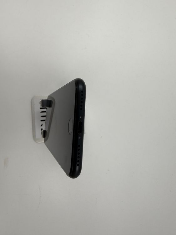 �ڽ����Хåƥ꡼�򴹺ѡ�iPhone SE��3����128GB�Хåƥ꡼100%�����ֹ�M-0025