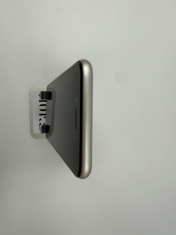 �ڽ����Хåƥ꡼�򴹺ѡ� iPhone SE��3��128GB�Хåƥ꡼100%�����ֹ�M-2003