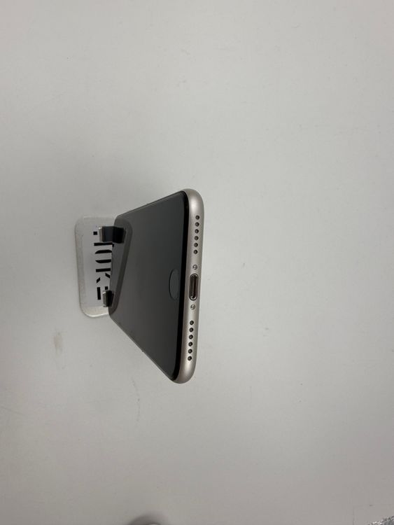 iPhone SE ��3����64GB�Хåƥ꡼100% �����ֹ�M-7298