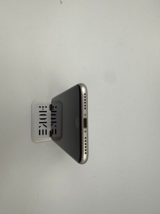 iPhone SE��3��128GB�Хåƥ꡼100%�����ֹ�M-4234