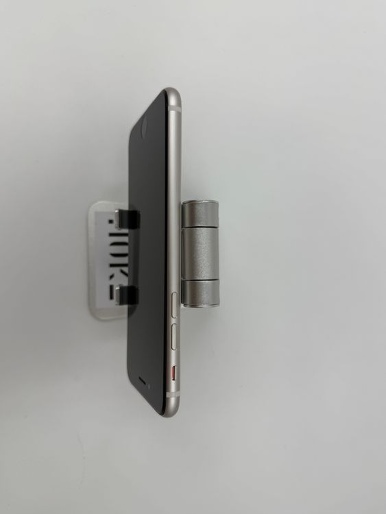 �ڽ����Хåƥ꡼�򴹺ѡ� iPhone SE��3��128GB�Хåƥ꡼100%�����ֹ�M-2048