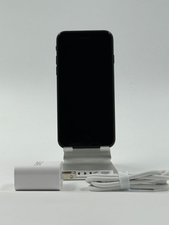 iPhone SE ��3����128GB�Хåƥ꡼100% �����ֹ�M-5017