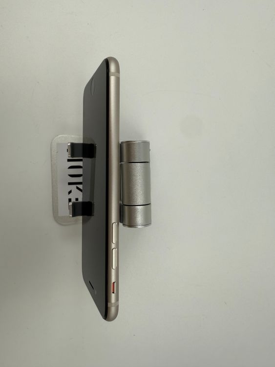 �ڽ����Хåƥ꡼�򴹺ѡ� iPhone SE��3��128GB�Хåƥ꡼100%�����ֹ�M-2059