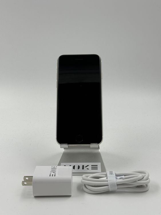 iPhone SE��3��256GB�Хåƥ꡼100%�����ֹ�M-4232