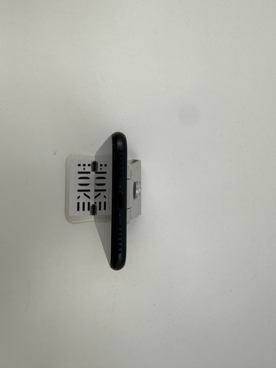 iPhone SE��3��128GB�Хåƥ꡼100%�����ֹ�M-6292