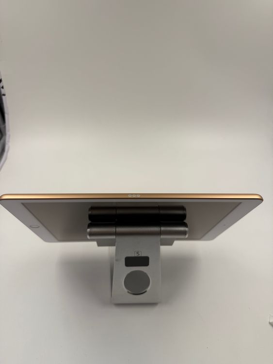 iPad 8 32GB Wi-Fi+Cellular gold ֹM-86-20