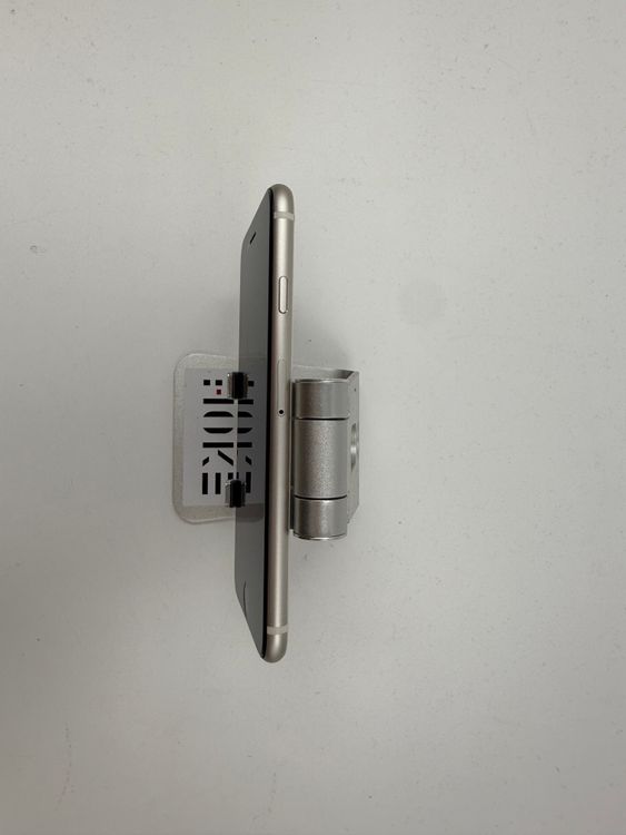 �ڽ����Хåƥ꡼�򴹺ѡ� iPhone SE��3��128GB�Хåƥ꡼100%�����ֹ�M-7444