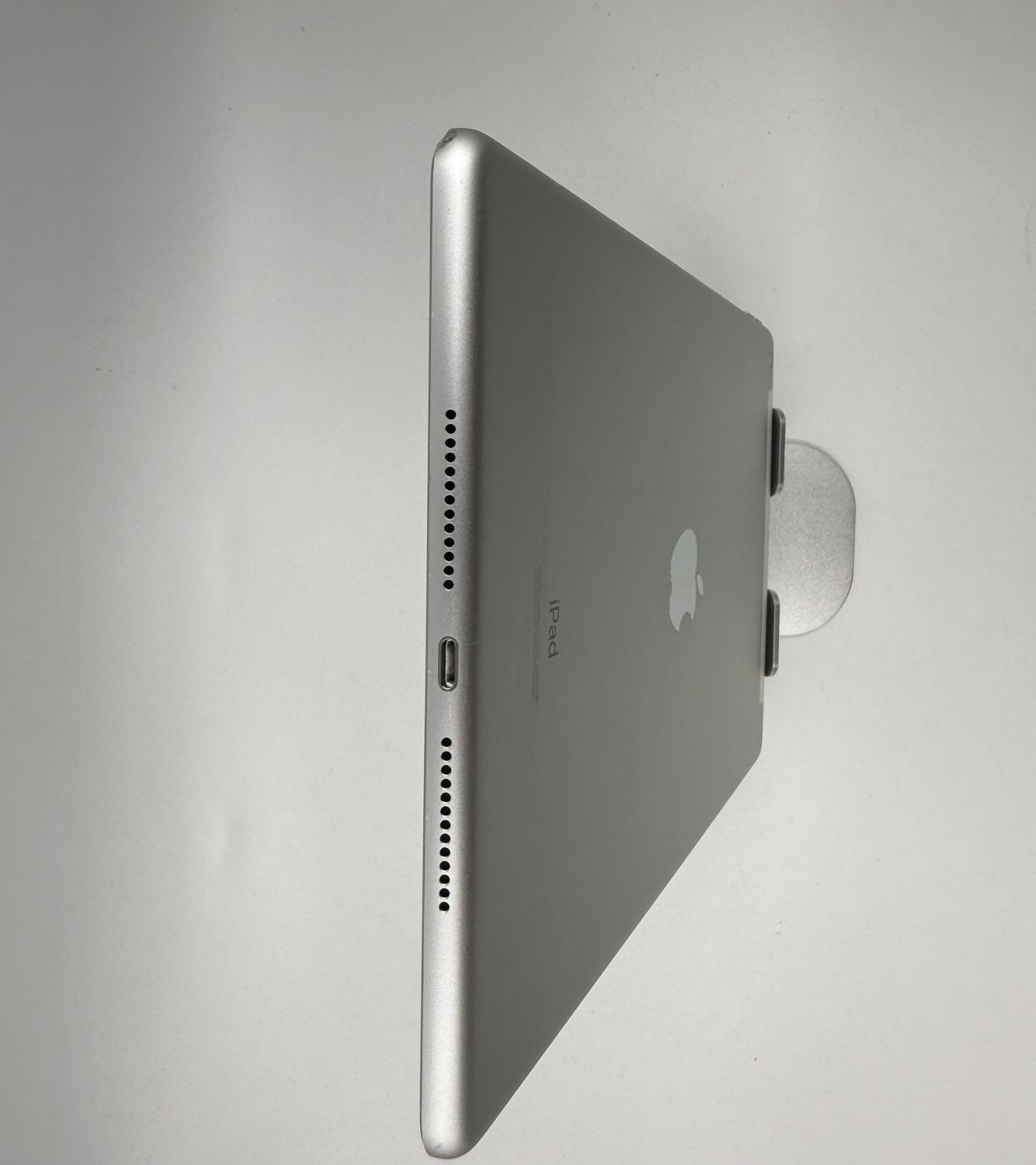 ムスビー｜Apple IPAD 第7世代 32GB バッテリー92%管理番号M6002【iPad 