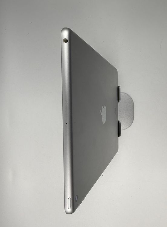 Apple IPAD ��8���� 32GB �Хåƥ꡼88%�����ֹ�M52-96