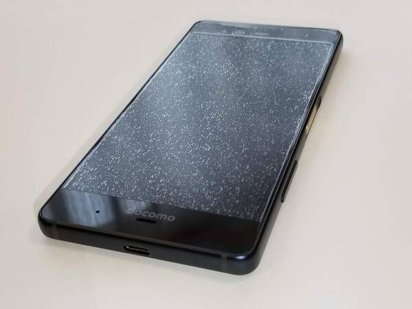 ムスビー｜新品同様 arrows NX F-01K Blue Black SIMロック解除済  