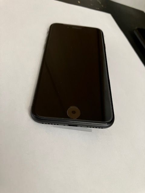 ̤ SIMե꡼ iPhone8 64GB ڡ쥤 ֥å 