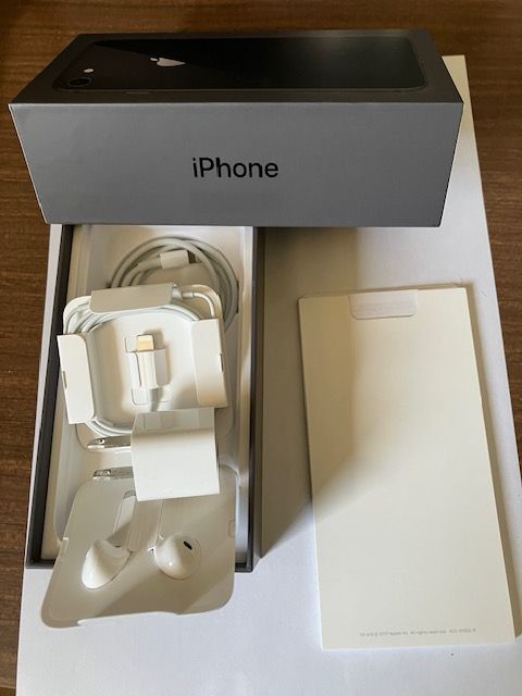 ̤ SIMե꡼ iPhone8 64GB ڡ쥤 ֥å 