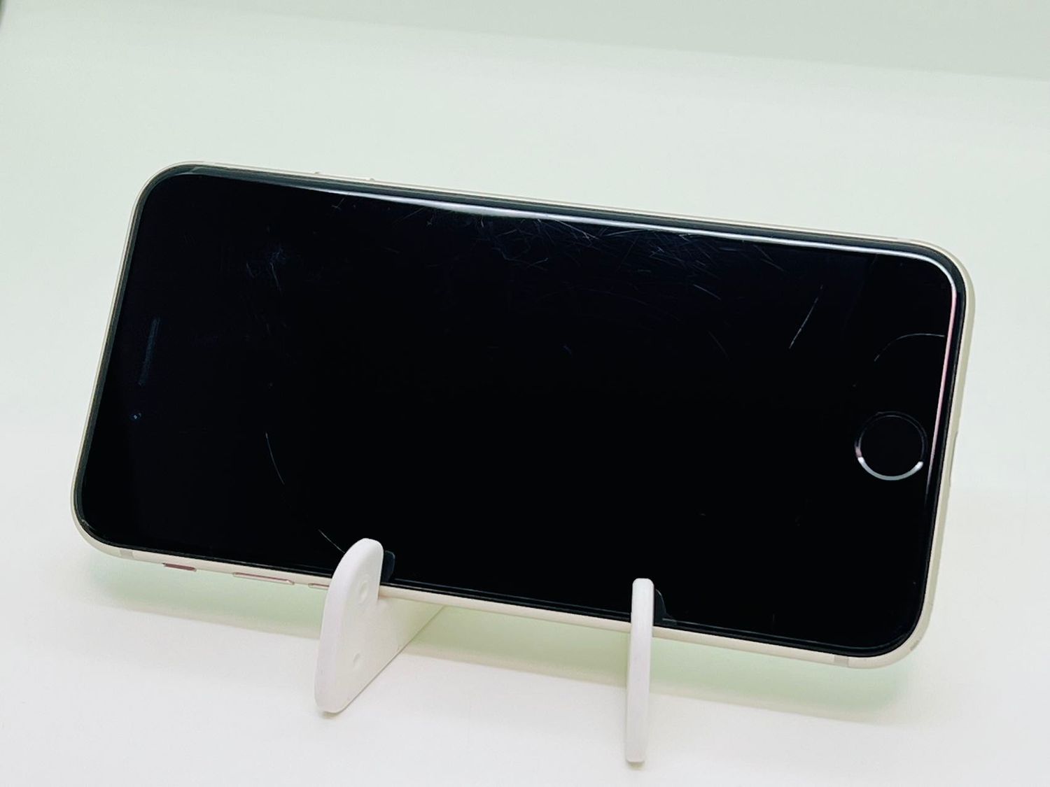 ムスビー｜256GB iphone SE3 SE第3世代 ホワイト SIMフリー【iPhone SE 