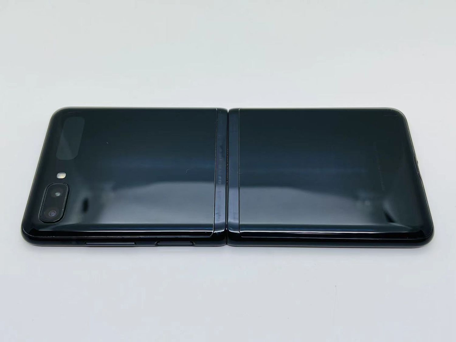 Galaxy Z Flip ミラーブラック 心苦しかっ 256GB SIMフリー