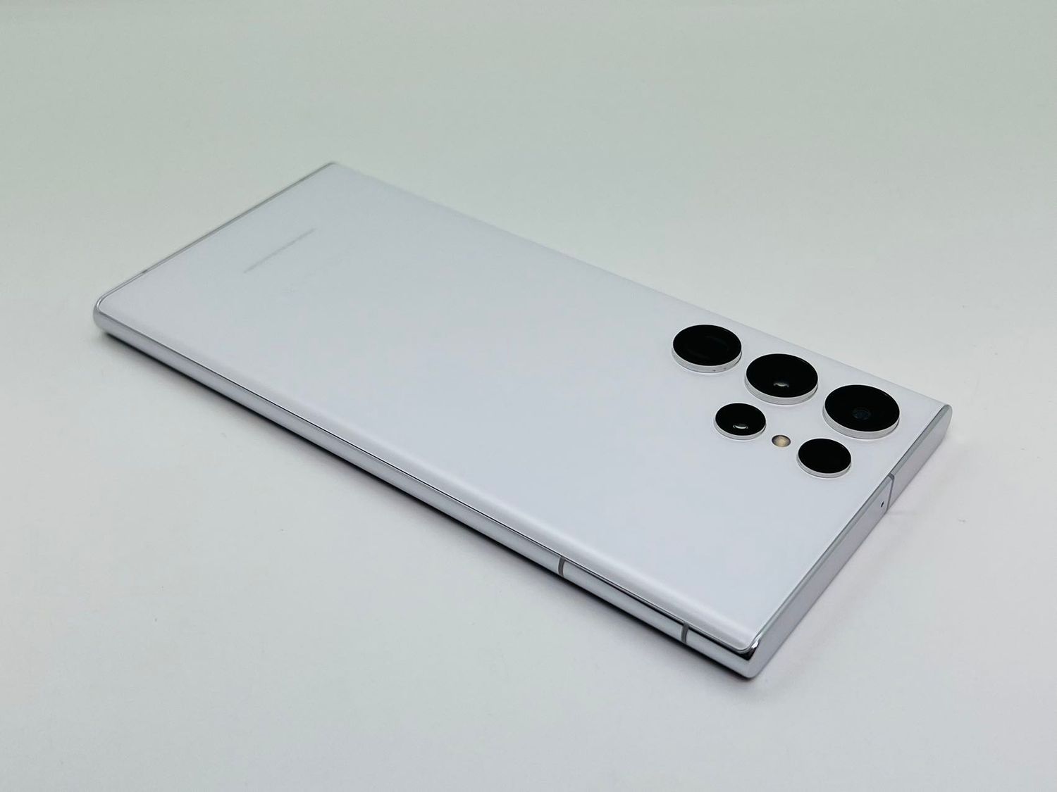 Galaxy S22 Ultra 512GB ホワイト SIMフリー 【A級】（Amazon.com  