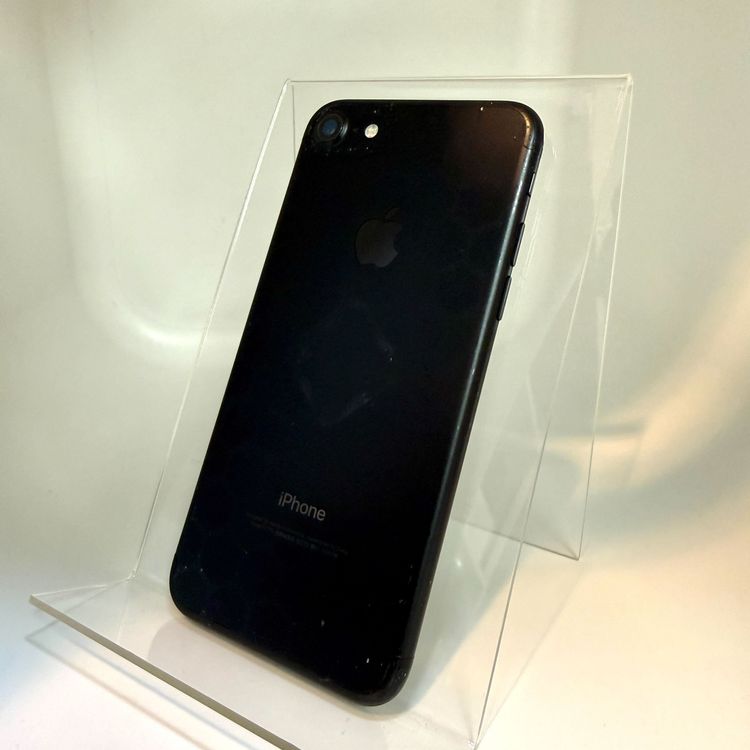 ꡪ iPhone 7 32GB ֥å SIMե꡼ 79%