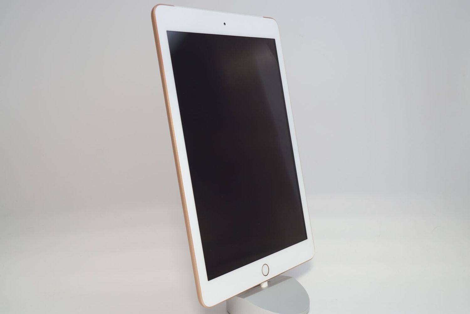 ムスビー｜美品！ iPad6 Wi-Fi+Cellular 32GB SIMフリー【アップル 