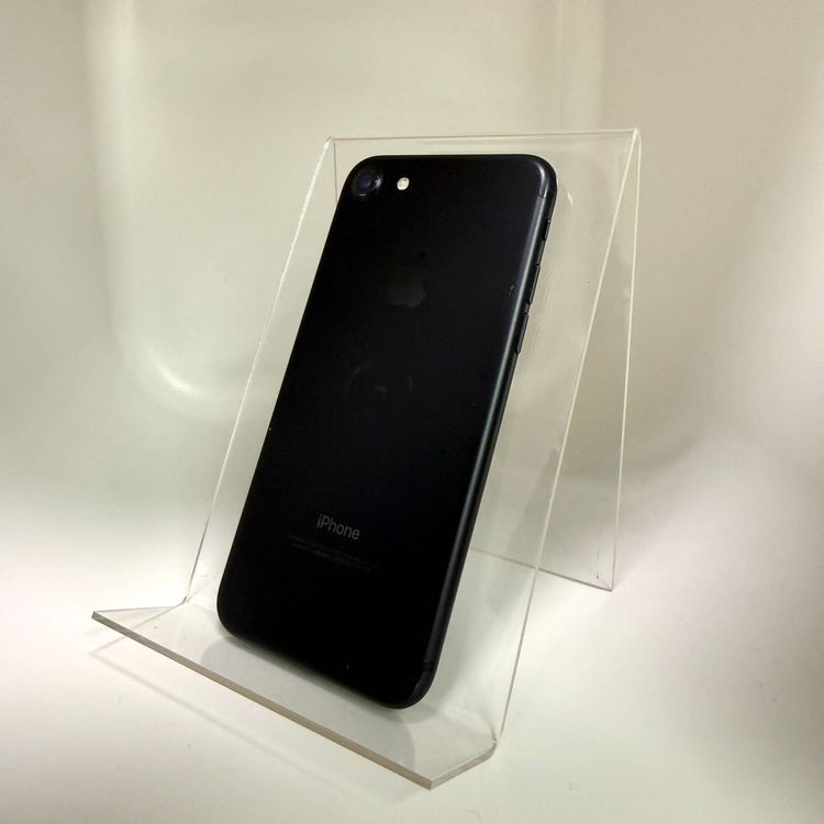 �����ꡪ iPhone 7 32GB �֥�å�  SIM�ե꡼ ����72%