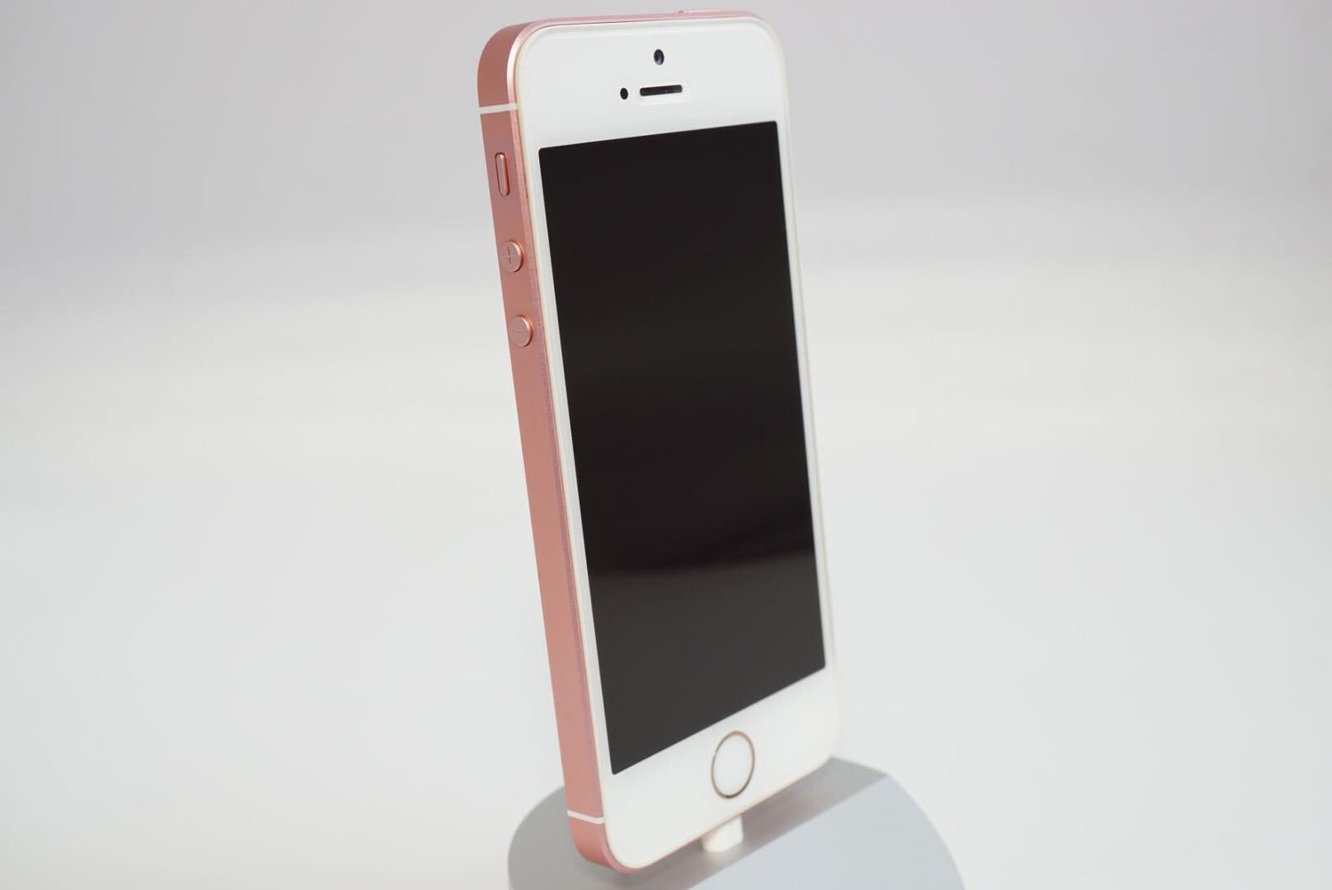 ムスビー｜美品！ iPhone SE1 32GB SIMフリー 電池99% 【アップル 