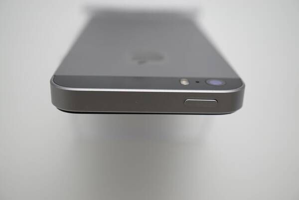 ムスビー｜極美品！ iPhone SE1 32GB SIMフリー 電池90% 【アップル  