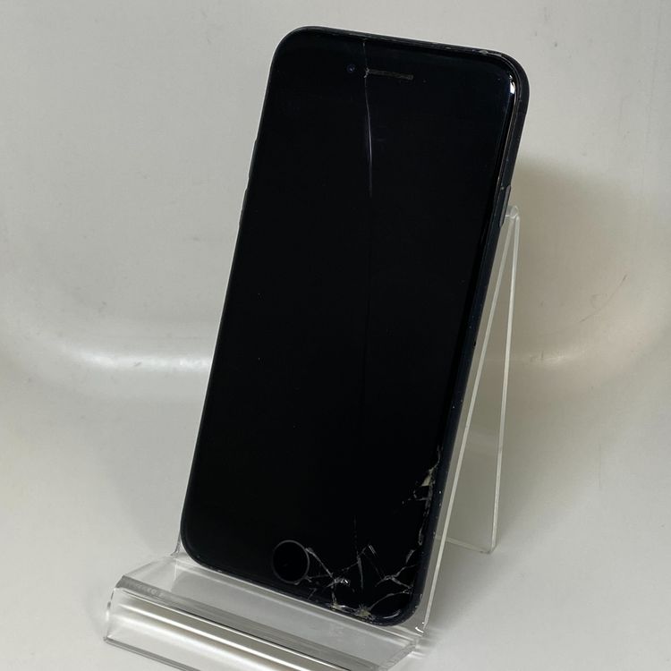 �����ꡪ iPhone 7 32GB �֥�å�  SIM�ե꡼ ����64% �ڥ��åץ�Х��䡼����