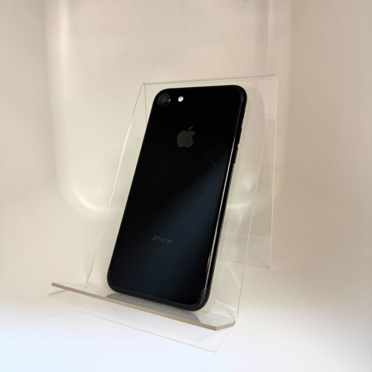 �����ꡪ iPhone 7 256GB �����åȥ֥�å�  SIM�ե꡼ ����82%