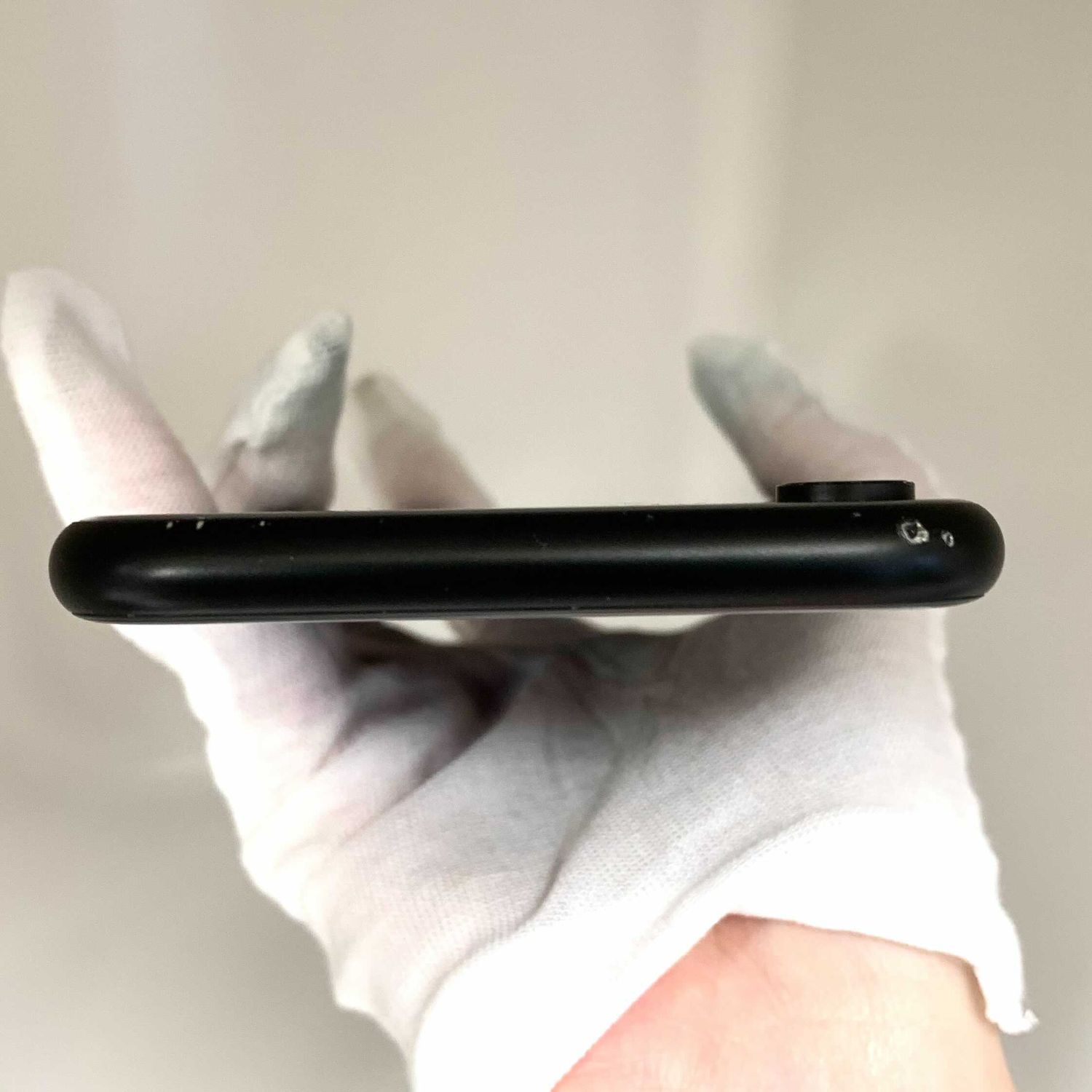 ムスビー｜動作良好！ iPhone XR 128GB SIMフリー 電池82% 【アップル 