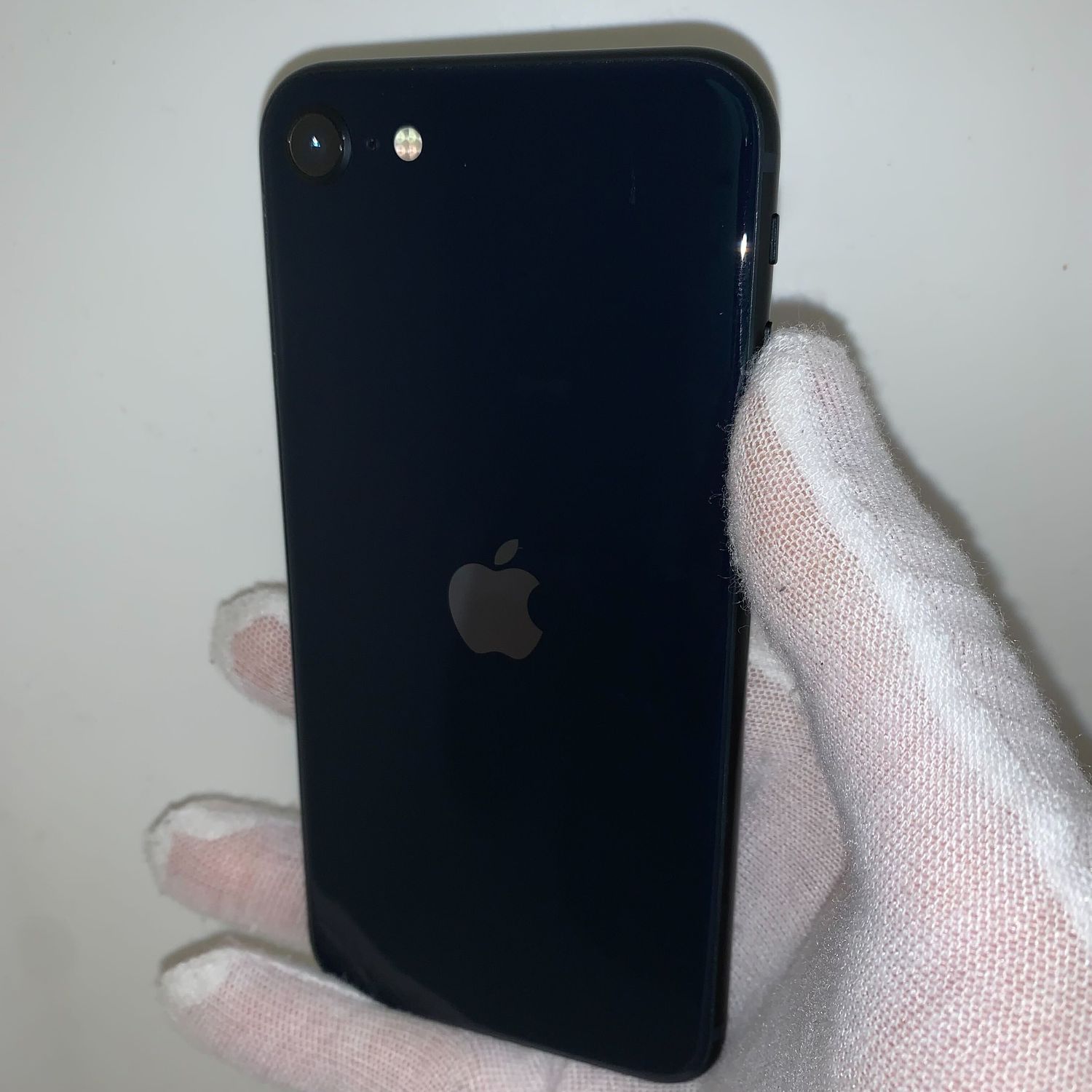 ムスビー｜美品！ iPhone SE3 128GB SIMフリー 電池100% 【アップル 