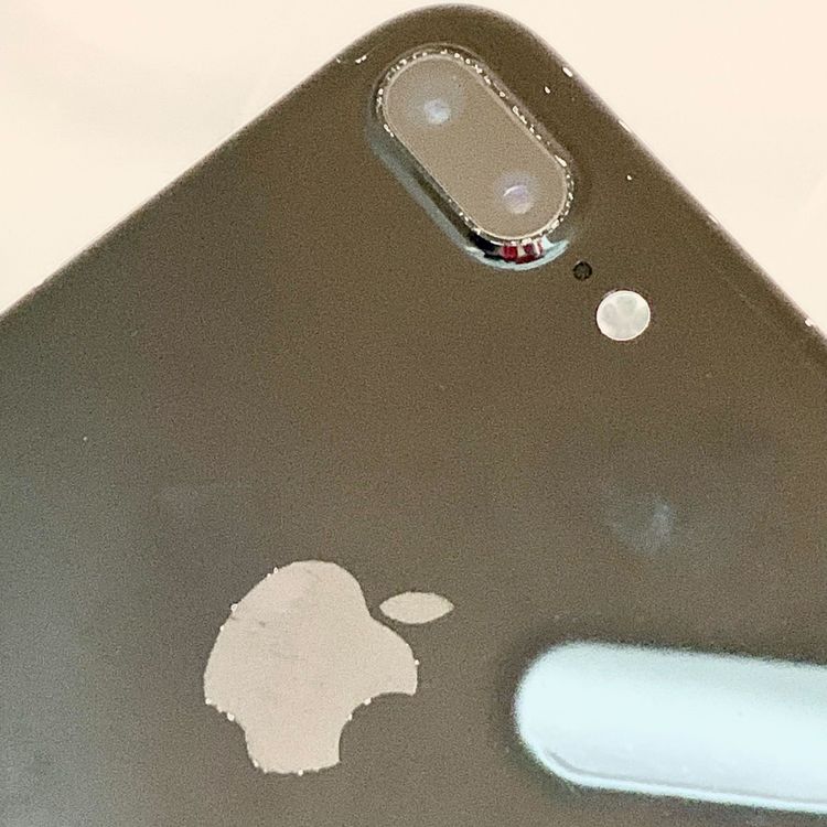 ưɹ iPhone 7 Plus 128GB ֥å SIMե꡼ 83%