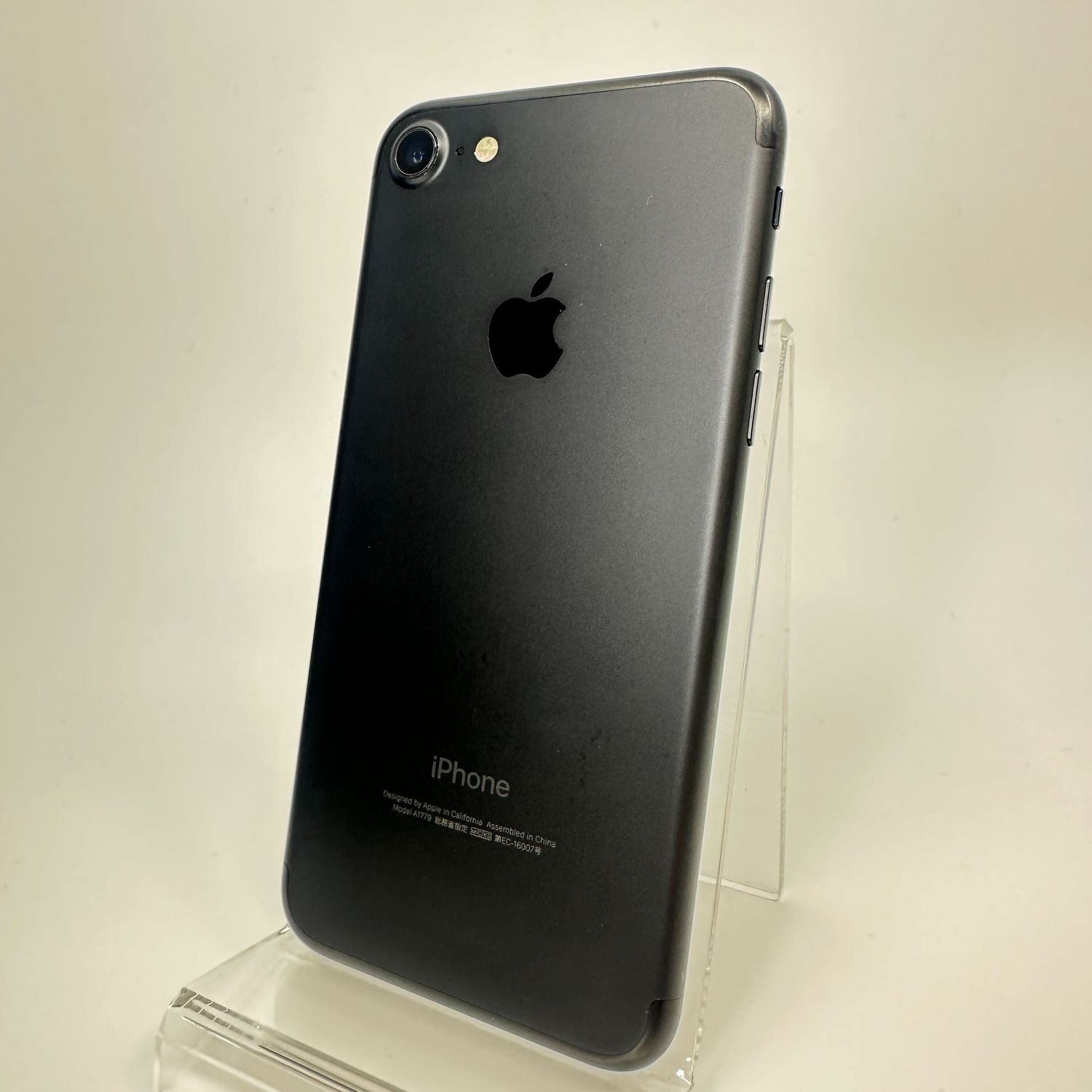 ムスビー｜美品！ iPhone 7 32GB SIMフリー 電池100% 【アップル 