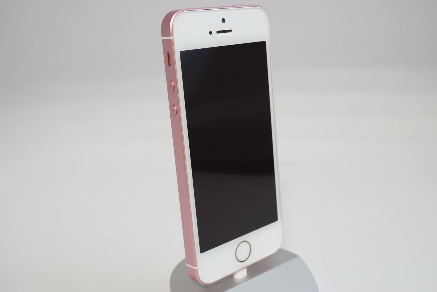 ムスビー｜美品！ iPhone SE1 16GB SIMフリー 電池97% 【アップル 