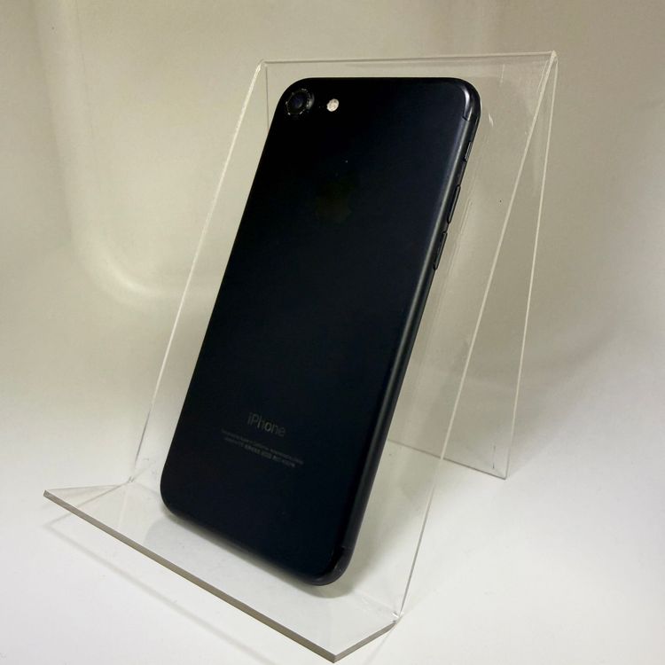 �����ꡪ iPhone 7 128GB �֥�å� SIM�ե꡼ ����79%